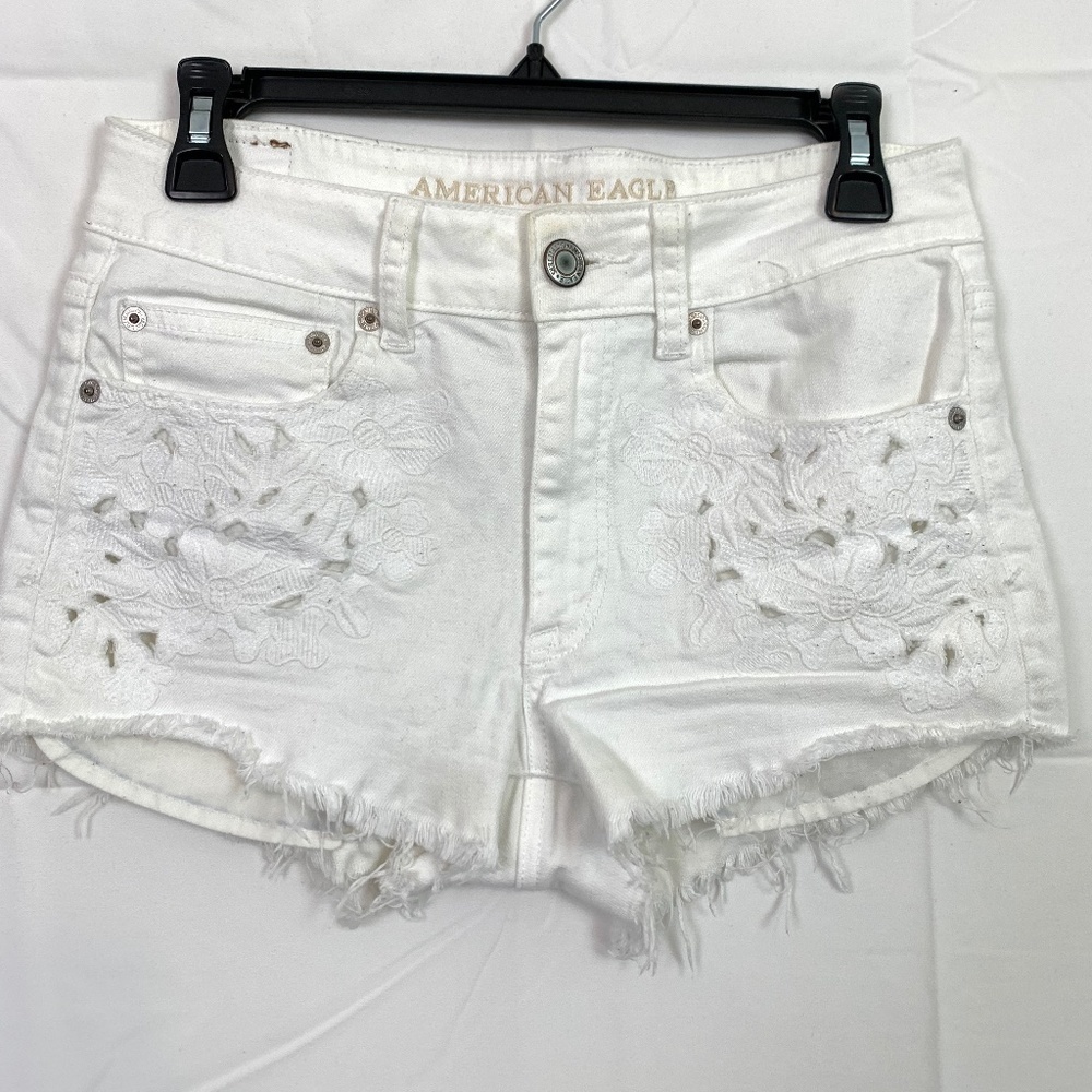AMERICAN EAGLE White Lace HI-RISE SHORTIE Shorts 6
